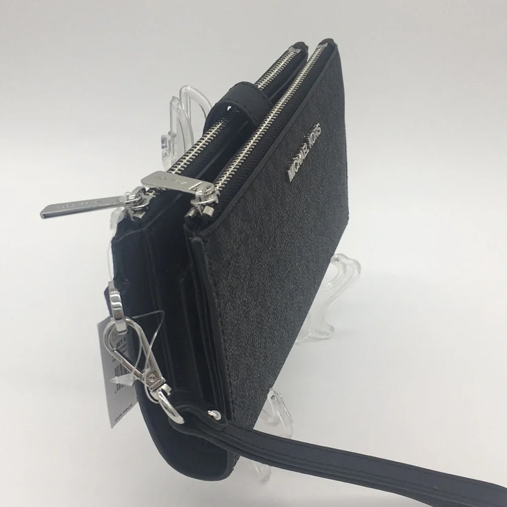 MICHAEL KORS LG DOUBLE ZIP WRISTLET BLACK - Picture 2 of 8